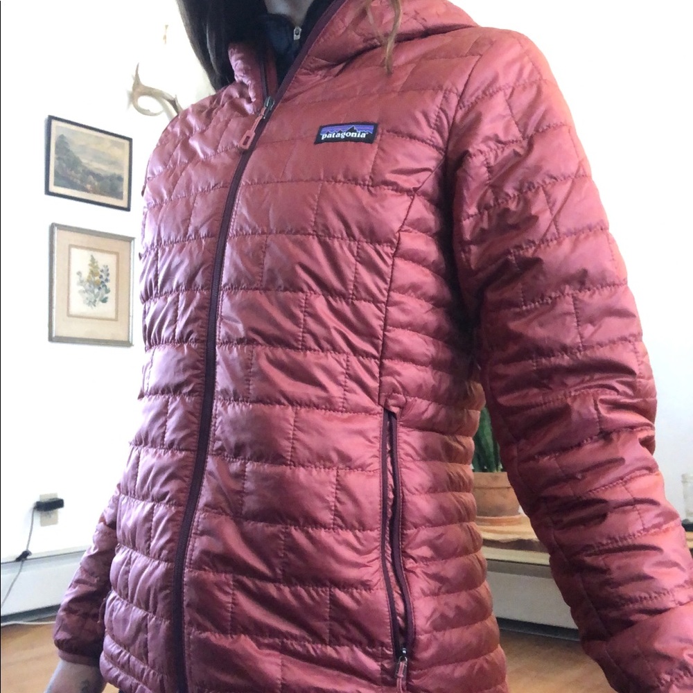 Like new 2020 Patagonia nano puff hoody